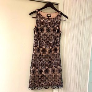 Alexia Admor black lace and blush pink cocktail dress size small